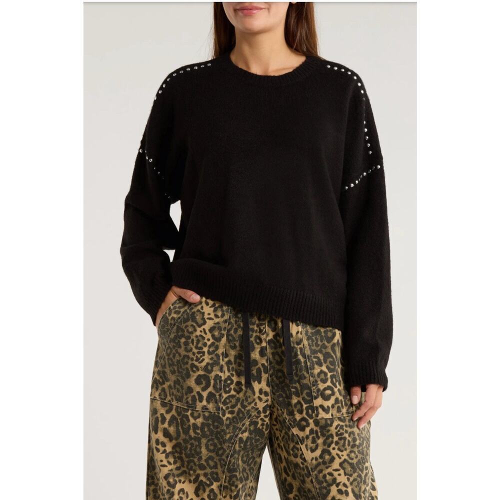 Studded Shoulder Sweater Vigoss NWT size XL
